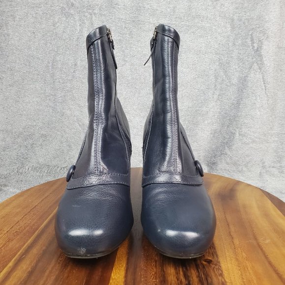 Clarks Bendables Ruby Glimmer Heel Boots Women's 9 Wide Blue Leather Zip Comfort - Picture 2 of 8